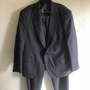 Adolfo Suit Men 46 Navy Blue Pinstripe Double Pleat 44"W x 29"L Worn Once